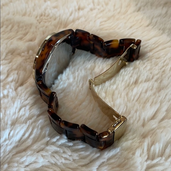 Turtle Shell Fossil Watch - Picture 6 of 8